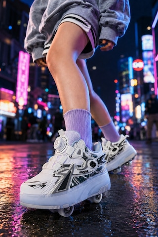 Muggo Pato Çocuk Işıklı Patenli Tekerlekli Sneaker Spor Ayakkabı Beyaz