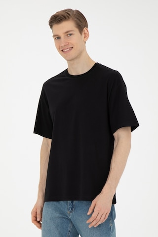U.S. Polo Assn. Erkek Comfort Fit Bisiklet Yaka Siyah Tişört 50287046-VR046