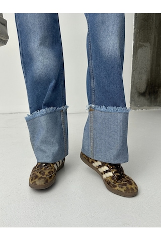 Kadın Ters Paça Püskül İşlemli Bol Paça Kot Pantolon Mavi