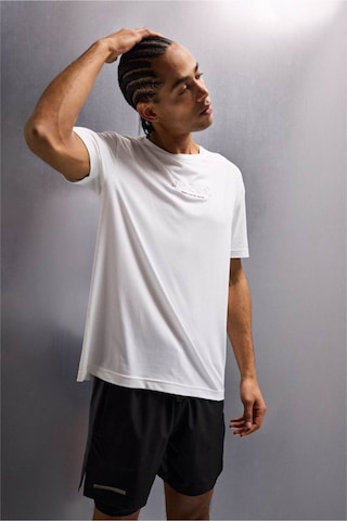 Defacto Yumuşak Tuşe Beyaz Erkek T-shirt C9268ax/wt34 Beyaz