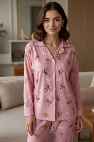 Rukod Kadın Mor Ayıcık Desenli Süet Gömlek Yaka Düğmeli Uzun Altlı Pijama Takımı Pembe