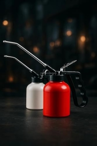 Plastik Yağdanlık, Metal Uçlu, Endüstriyel Yağlama Şişesi, Makine Yağı, İnce Akıtma Uç, Sızdırmaz Kapak, Otomotiv, Cnc, Bakım Yağlık, Dayanıklı Plastik, Kontrollü Akış, Ergonomik Tutuş 300 Cc