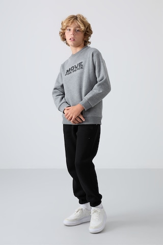 Tommylife Gri Melanj Pamuklu Kalın İçi Tüylü Standart Fit Baskılı Erkek Çocuk Sweatshirt - 11216