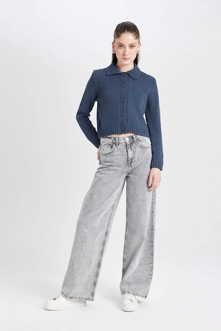 Defacto Regular Fit Polo Yaka Basic Düz Düğmeli Triko Hırka D5395AX24AUNV215 Lacivert