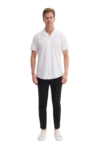 Cazador Erkek Regular Fit Kısa Kol Gömlek Beyaz