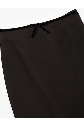 Koton Slim Fit Yırtmaçlı Fiyonk Detaylı Midi Kalem Etek Siyah 6wak70007pw Siyah