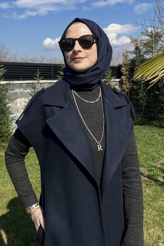 Rabia Şamlı Apoletli Lacivert Yelek Normal
