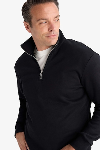 Defacto Regular Fit Dik Yaka Yarım Fermuarlı İçi Yumuşak Tüylü Basic Düz Sweatshirt X7405az25aubk81 Siyah