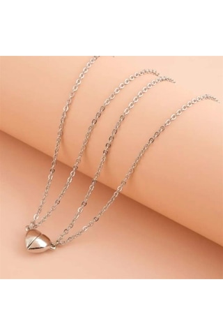 Hediye Vakti Mıknatıslı Kalp Çift Kolye