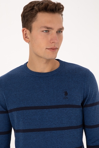 U.S. Polo Assn. Erkek Slim Fit Bisiklet Yaka Çizgili Açık Lacivert Kazak 50314976-VR059