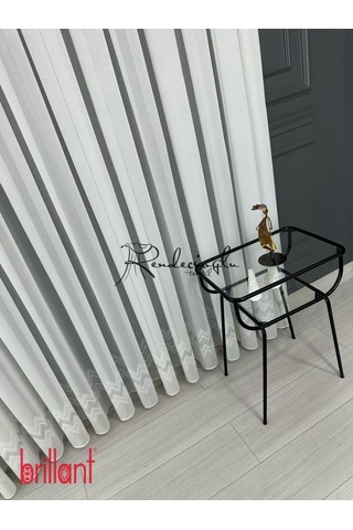 Tül Pertül Perde Brillant Marka Örme Kumaş Yapısı İle Beta Desende Brillant Marka Bambu Zemin Albert Desen Ekru