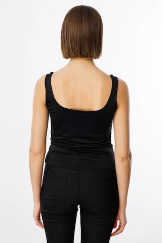 On Fashion Kare Yaka Kadın Kalın Askılı Bluz 25y.on.blz.51508.01 Siyah