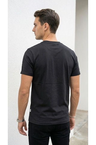 Plus Scorpion T02 Kol Katlama Erkek Slim Fit Basic Tişört Bisiklet Yaka, Düz Kumaş, Yazlık Model Siyah