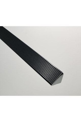 L Model Metal Merdiven Basamak Profili Çıtası Köşebent Bitim Profil Siyah 4cm 2cm 90cm Mat Siyah