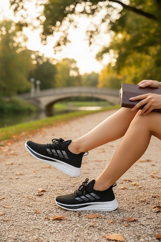Enoch Kadın Hafif Koşu Ayakkabısı Nefes Alan Triko Örgü Sneaker Siyah Beyaz