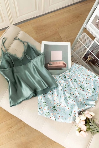 Merry See Dantel İşlemeli Çiçek Desenli Şort Pijama Takımı Yeşil