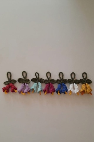 El Örgüsü Amigurami Zambak Anahtarlık Eflatun