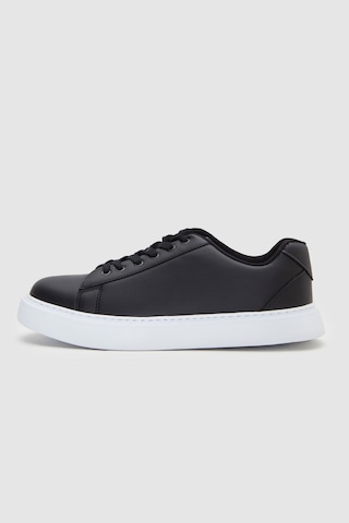 D's Damat 0EC09ORT0378 Kalın Beyaz Tabanlı Bağcıklı Erkek Sneaker Ayakkabı - Siyah