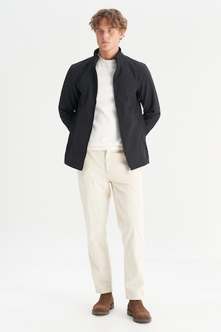 Wrangler Erkek Parka W2520422 001 Siyah Siyah