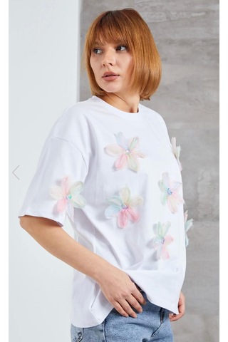 Çiçekli T-shirt Beyaz