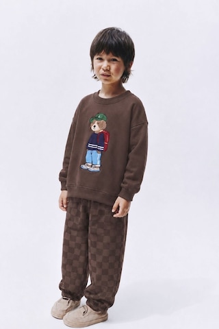 Monila Erkek Çocuk Kahverengi Ayıcık Baskılı Pamuklu 3 İplik Kumaş Sweatshirt Ve Damalı Eşofman Altüst Takım