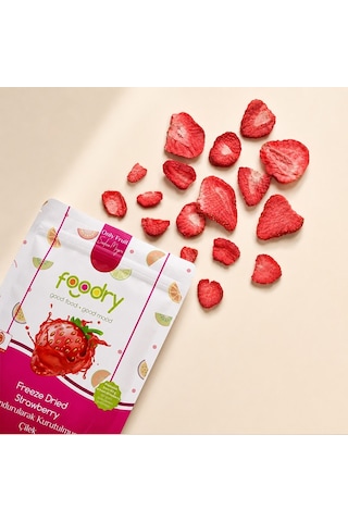 Dondurularak Kurutulmuş Çilek Freeze Dry Çilek 17g Katkısız Çıtır Meyve Atıştırmalığı 17 G