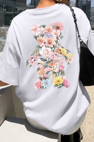 Spoyi Baharda Ayıcık Tasarımlı %100 Pamuk Yarım Oversize Beyaz T-shirt