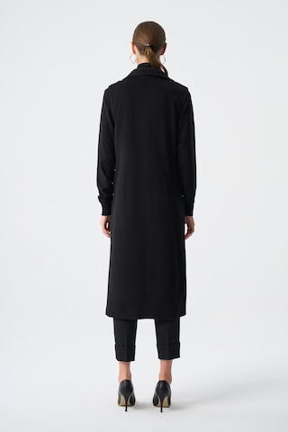 Kaşe Doku Akseuarlı Siyah Yelek 001