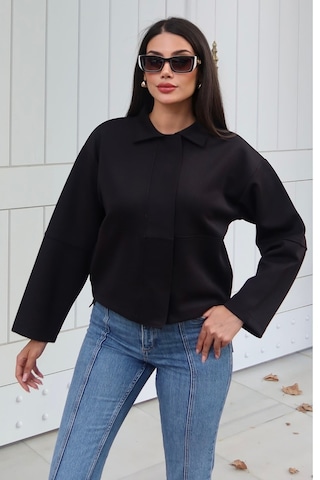 Kechi Woman Dalgıç Kumaş Gömlek Yaka Gizli Düğmeli Crop Ceket Siyah