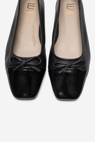 Luvi Shoes Romy Siyah-siyah Rugan Hakiki Deri Küt Burunlu Fiyonklu Kadın Babet Ayakkabı