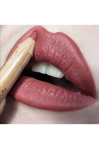 Miss Tais Dudak Kalemi 782