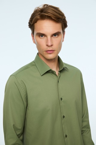 Morven Erkek Yeşil Trend Düz Dynamic Fit Sert Yaka Gömlek 26mc004069700 Yeşil