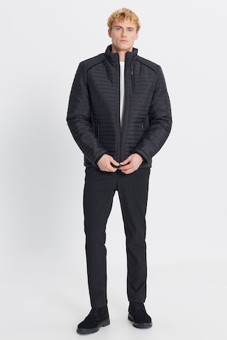 AC&Co / Altınyıldız Classics Erkek Sıyah Standart Fit Normal Kesim Dik Yaka Desenli Mont Siyah
