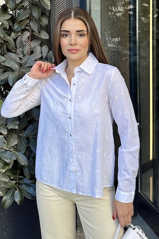 WeShaya Kadın Beyaz Uzun Kol, Silver Düğme Detaylı, Nakış İşlemeli, Klasik Gömlek Beyaz