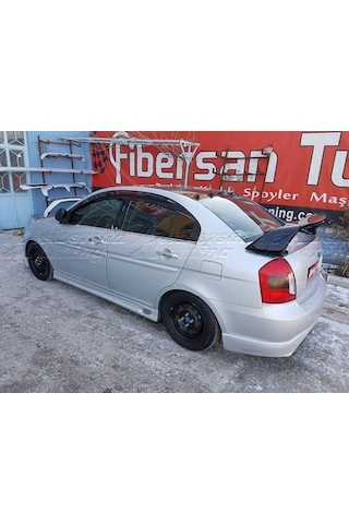 Hyundai Accent Era Mugen Spoiler----Fibersan Tuning