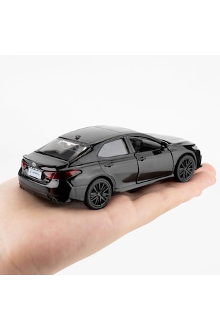 Uzak Doğu Serisi Toyota Camry Siyah Açılır Kapılar Diecast Çek Bırak Metal Model Araba 11 Cm 1:32