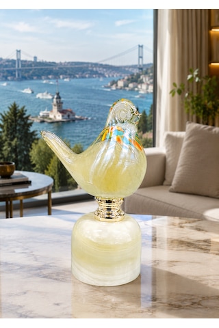 Tamamen El İşçiliği Ve Üfle İle Yapılmış 17 Cm Boyutlarında Kuş Figürü .