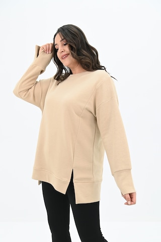 Kadın Büyük Beden Oversize Yırtmaç Detaylı Sweatshirt 1865-25 Bej