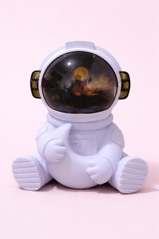 Orjinal Led Işıklı Astronot Hava Nemlendirici Ev Tipi Araç İçi Ve Mobil Buhardanlık