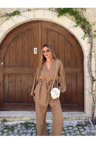 Laluvia Sütlü Kahve Tek Düğmeli Kuşaklı Kimono Takım - 007