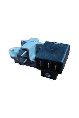 Mako 79702521 Renault R9 R11 Kömürlü Konjektör Üç Fiş