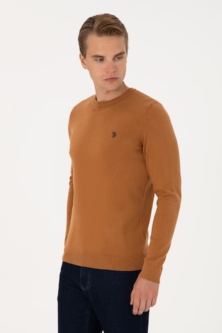 U.S. Polo Assn. Erkek Slim Fit Bisiklet Yaka Camel Basic Kazak 50313713-VR233