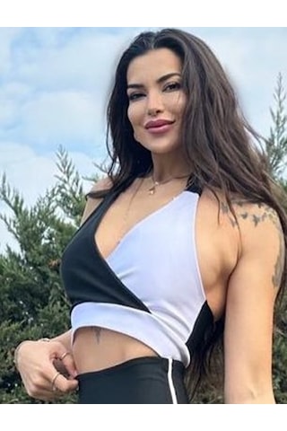 Lismina Siyah Beyaz Boyundan Bağlamalı Spor Büstiyer - Sporcu Sütyeni Siyah - Beyaz