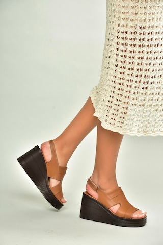 Fox Shoes U555960303 Taba Hakiki Deri Dolgu Topuklu Kadın Ayakkabı Taba-hakiki Deri