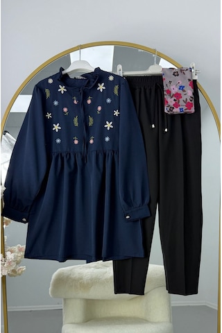 Lovie Moda Kadın Çiçek İşlemeli Takım - Lacivert Beyaz