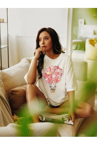 Kadın Beyaz Oversize Hearth Baskılı T-shirt Beyaz-66823