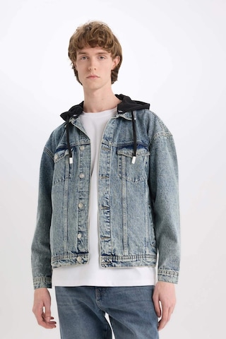 DeFacto %100 Pamuk Oversize Geniş Kalıp Kapüşonlu Düğmeli Mevsimlik Baharlık Jean Ceket D0417AX25SPNM39