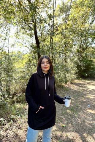 WeShaya Kadın Siyah Uzun Kol, Yakası Bağcıklı, Kapüşonlu, Kanguru Cep, Salaş, Uzun Tunik Sweatshirt Siyah
