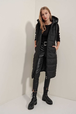 Gabria Kapişonlu Yelek Siyah