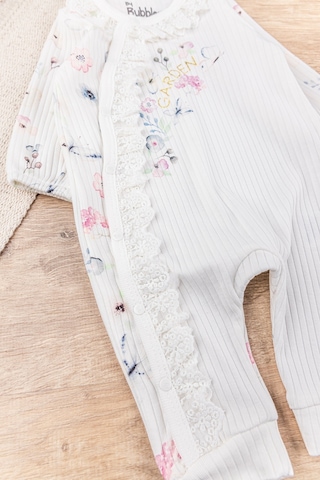 Çiçek Desenli Güpürlü Şapkalı Kız Bebek Tulum Takım 001